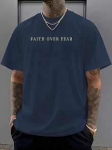 Camiseta Cristiana de Manga Corta para Hombre "FAITH OVER FEAR" - Nueva Moda 2026 | Salmo 118:6 Diseño Bíblico | Ropa Urbana Inspiradora | 100% Algodón | Ajuste unisex | Regalo Ideal Para Cr - Navy - Ver 2