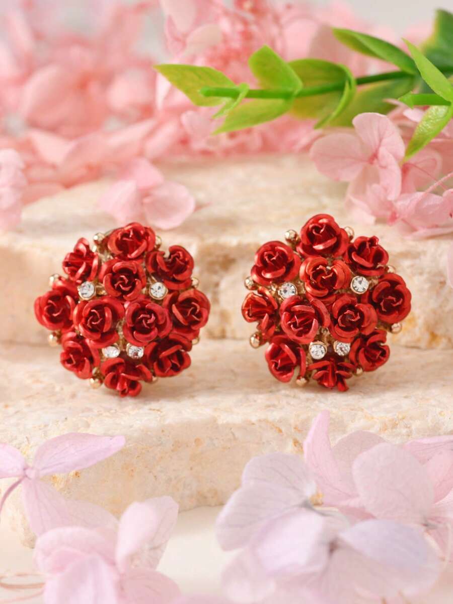 1 pereche de cercei stud cu stras floral delicat, potriviți pentru purtarea zilnică a femeilor