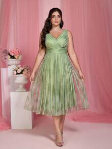 V-Neck Sleeveless Printed Mesh Overlay High-Low Hem Formal Dress, Green