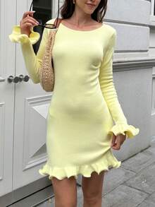 奶油黄色法式圆领长袖针织连衣裙，新款时尚喇叭袖休闲通勤半身裙，适合秋冬季万圣节穿着 - 黃色 - 查看 2
