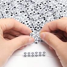 200/600Pcs 6mm Square/7mm Flat Round Acrylic Beads Cross Pattern Beads Loose Spacer Beads For Jewelry Making DIY Bracelets Accessories - 白底黑字/方形 - 查看 3