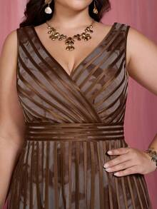 V-Neck Sleeveless Printed Fine Mesh Overlay High-Low Hem Luxury Evening Gown