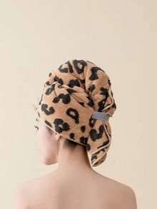 1pc Women's Wearable Bath Towel, Multiple Colors, Polyester Fiber Jacquard Heart & Letter Pattern Bathrobe Or Kitchen Hand Towel, Face Towel, Hair Drying Cap, Absorbent Quick-Dry Soft, Suitable For Bathroom, Hotel, Party, Beach, Travel, Holiday Gift