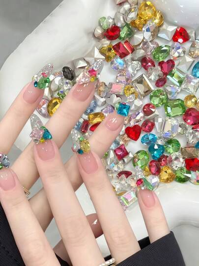 100/50/30 قطعة مجموعة متنوعة من الراين ستون الملون على شكل قلب وأشكال دائرية لتزيين الأظافر، راين ستون أظافر قلوب ملونة لعيد الحب، إكسسوارات أظافر جميلة وأنيقة، لوازم أظافر، تميمات أظافر، جواهر أظافر