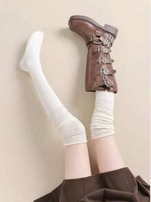 1双女士白色蕾丝拼接过膝袜，适合搭配装饰性高筒靴，复古风格，舒适袜子