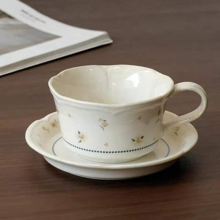 1 件复古陶瓷咖啡杯和盘子套装小众花卉印花下午茶拿铁杯精致家庭办公室水杯 330 毫升 - 彩色 - 查看 1