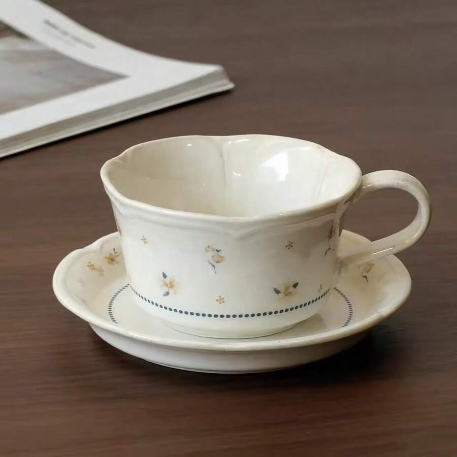 1 件复古陶瓷咖啡杯和盘子套装小众花卉印花下午茶拿铁杯精致家庭办公室水杯 330 毫升 - 彩色 - 查看 1