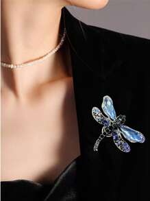 1pc Vintage Blue Crystal Dragonfly Insect Brooch, Versatile For Women's Autumn/Winter Clothing, Jacket, Scarf, Shoes, Bag, A Gift For Mother Or Friend