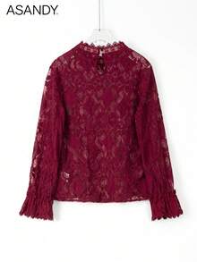 Elegancki damski top ze stójką i koronkowym wykończeniem, z długim rękawem i pustym kołnierzykiem