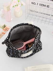 1 PC Black And White Contrast Small Fresh And Cute Travel All-Match Make Up Bag, Fashionable And Casual Large Capacity Portable Zipper Makeup Bags, Travel And Vacation Essentials Cosmetic Bags For Sanitary Napkins, Pouch Pads, Wired Earphones, Earpods, Headphones, Charger, Lipsticks, Cosmetics, Perfume, Skin Care And Beauty Products, Home Decor, School Girls, Keys, Holiday Gifts, Makeup Bag, Bag, Make Up Pouch, Travel Essentials, Makeup Bag, Cosmetic Bag, Large Capacity, Large Makeup Bag,Christmas Gifts,Pouch,Travel,Gifts For Women Travel Essential,Pouch,Clutch / Small Handbag, Makeup Organizer,Makeup Organize,Pouch,Brush Holder,Mini Pouch,Large Capacity Pouch