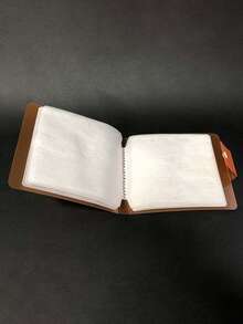 حقيبة تخزين محمولة للأقراص المدمجة تتسع ل24 قرص، منظم تخزين أقراص مدمجة/أقراص رقمية متعددة الوسائط، حقيبة حمل، حقيبة تخزين أقراص بلو-راي، ألبوم صور، وحقيبة حمل متوفرة بأربعة ألوان. تشمل هذه الحقيبة التخزينية منظم أقراص مدمجة، حقيبة أقراص مدمجة للسيارة، حالة واقية، حقيبة تخزين، علبة أقراص رقمية متعددة الوسائط بسعة كبيرة من البلاستيك الصلب، وعلبة/صندوق تخزين أقراص مدمجة محمولة مزودة بسحاب مناسبة للاستخدام في السيارة، في المنزل، أو أثناء التنقل. ضروري للعودة إلى المدرسة.