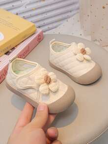 Sapatos casuais de sola macia para meninas, sapatilhas respiráveis e sem cadarço, sapatos de princesa versáteis e modernos para primavera/outono