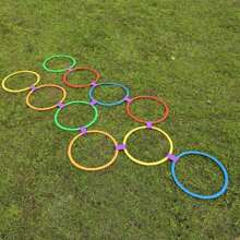 5个/10个多色敏捷训练环，厚实耐用，配有可调节连接夹，可组成各种跳环组合。适用于足球、篮球、跆拳道、耐力和敏捷性训练等。也适用于家庭娱乐活动、圣诞节和生日礼物。 - 彩色 - 查看 7