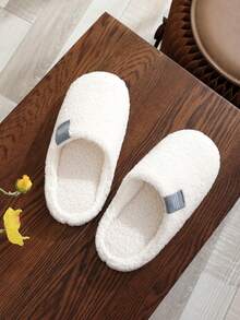 男士软底简约薄底轻便白色/黑色拖鞋，时尚室内家居平底拖鞋，蓬松优雅学院风保暖拖鞋，适合秋冬季穿着