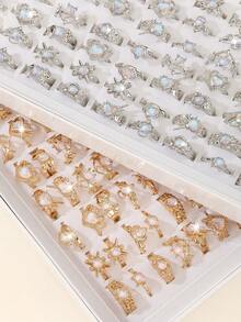 Juego de 10 anillos asimétricos de aleación para damas, con estilos seleccionados al azar, adecuado para que las damas los usen en festivales