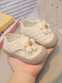 Sapatos casuais de sola macia para meninas, sapatilhas respiráveis e sem cadarço, sapatos de princesa versáteis e modernos para primavera/outono