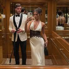 Głęboki dekolt w serek, koronkowa sukienka z odkrytymi plecami, seksowna, prześwitująca, letnia nowość