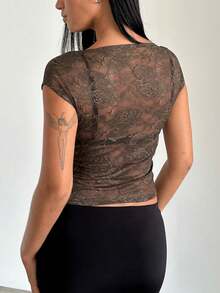 Women Y2K Lace Floral Crop Top Sexy See Through Sheer Mesh T Shirts Slim Fit Aesthetic Going Out Tees Tops Streetwear - 棕色 - 查看 2