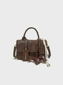 新款冬季时尚经典女士天鹅绒手提包，缝制面料设计，饰有标签和饼干狗吊坠，托特包，方形包，休闲百搭女士单肩包，配有长肩带，适合购物。也适合参加派对和约会。 - 查看 1