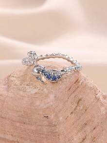 Anel em aço inoxidável banhado a ouro 18K com cavalo-marinho em zircônia azul, acessório de joalheria com tema oceânico, presente de Natal para namorada/filha.