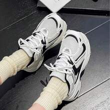 新款女士休闲运动鞋，厚底运动鞋，男女情侣鞋，适合所有季节 - 黑與白 - 查看 7