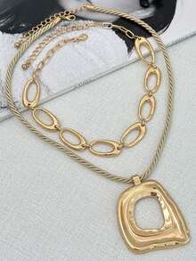 2pcs/Set Fashion Versatile Matte Gold Asymmetrical Hollow Square Pendant Braided Rope Necklace, Vintage Thick Gold Chain Necklace For Women, Suitable For Daily Wear, Dates, Parties, Music Festivals