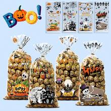 50 pièces de sacs transparents pour collations, bonbons, thème d'Halloween avec imprimés de citrouilles et de crânes. Sacs cadeaux d'emballage pour fête de vacances avec attaches torsadées