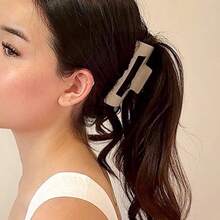 1pc Soft Silicone Hair Claw Ladies' Simple Square Hair Clip Hair Accessory