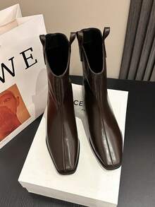 Xin Jing Shoes 女士时尚踝靴，新款方头平底增高百搭踝靴 - 棕色 - 查看 8