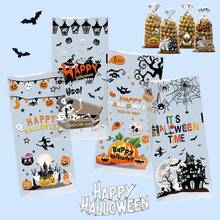 50 pièces de sacs transparents pour collations, bonbons, thème d'Halloween avec imprimés de citrouilles et de crânes. Sacs cadeaux d'emballage pour fête de vacances avec attaches torsadées