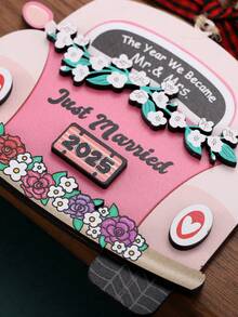 The Year We Become Mr And Mrs, Wedding Car Shape Hanging Decorations, Just Married 2025, Christmas Wedding Wooden Ornament, Christmas Tree Wooden Decorations, Romantic Couple Gift, Anniversary Wedding Gifts, Wedding Gift For Newlywed Couple Home Decor Christmas Decorations Room Decor