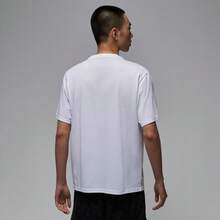 Nike قميص تي شيرت رجالي بياقة طاقم قصير الأكمام من ماركة AS M J JD SPRT BRND DF SS CREW، قميص بياقة طاقم مصنوع من القطن المحبوك TIBR6762-100