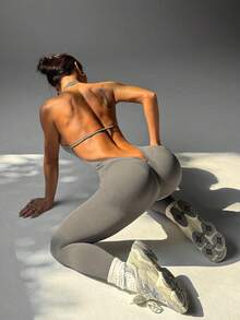 女士高弹无缝瑜伽连体裤 - 收腹塑形，纯色，修身运动连体裤，适合健身塑形，舒适透气，时尚塑身连体裤，夏季款 - 灰色 - 查看 2