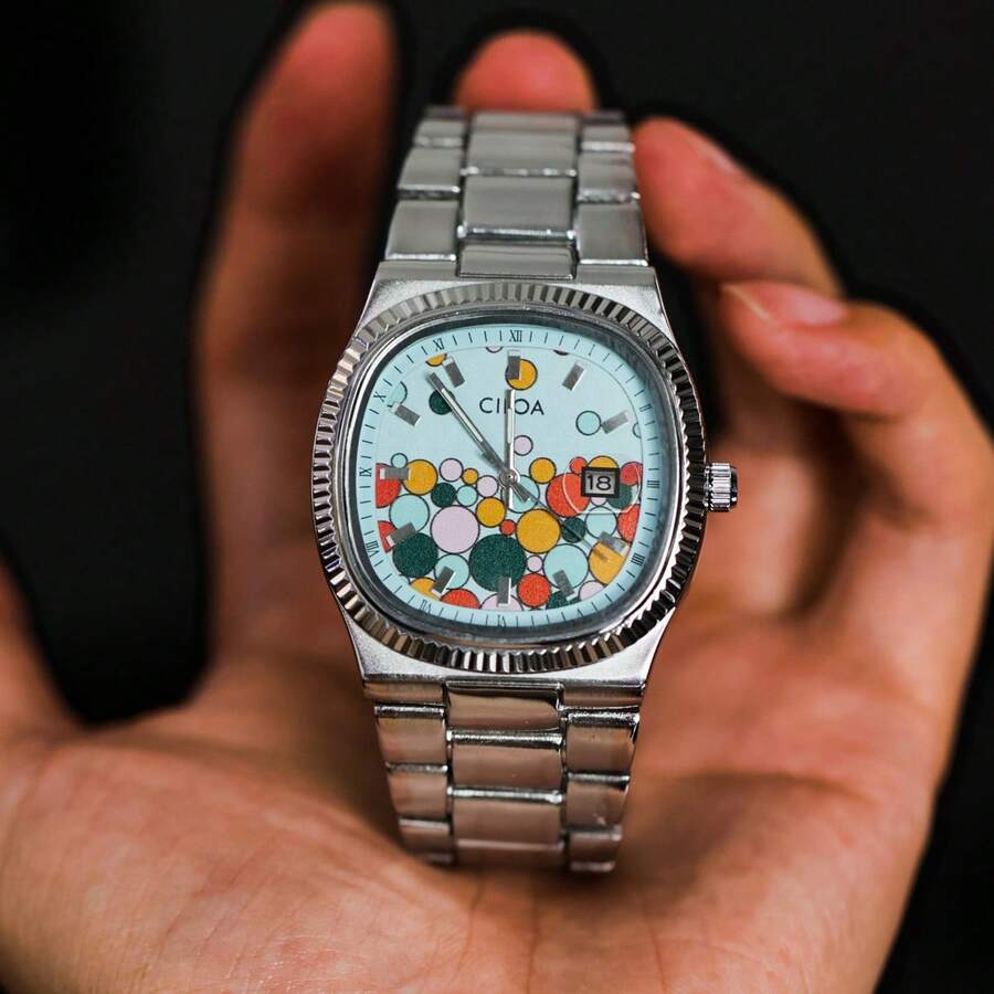 1 件 CILOA 男士卡通设计大表盘防水石英手表，适合日常佩戴