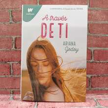 A través de ti, Autora Ariana Godoy, la continuación de a través de mi ventana. ¿Que se siente vivir con tres chicos hermosos?. Eres tan afortunada. Vivir con esos dioses, que privilegio. ¿Como puedes vivir con ellos?. ¿Te has tirado a alguno?.  ¿Podrías conseguirme su número de telefono? - Libro único - Ver 1