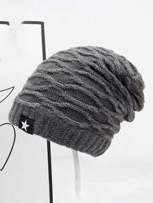 Nuovo berretto invernale/autunnale imbottito, berretto lavorato a maglia con toppe a stella a cinque punte alla moda, cappello lavorato a maglia versatile con motivo argyle jacquard, accessorio invernale soffice