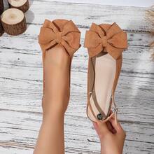 Modne, eleganckie, wysokiej jakości, zamszowe buty damskie na grubym obcasie z kwadratowym noskiem, wsuwane, w dużych rozmiarach, idealne na spotkania, do domu, na formalne wydarzenia, imprezy, uniwersalne, wygodne do chodzenia, jazdy samochodem i dojazdów do pracy.