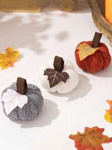 3pcs-Home Decorative Knitted Small Pumpkin, Handmade Knit Maple Leaf Pumpkins, For Thanksgiving And Harvest Festival, Can Be Used As Hanging Decoration Or Banner, Table Setting For Autumn Entertaining, Fall Wedding Centerpiece, Decorative Pumpkins, For Decorating Halloween,Christmas