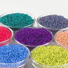 2mm-2500pcs Japanese Round Rocailles Glass Seed Beads 12/0 Approximately 2500pcs,Mini Spacer Beads Loose Beads Craft Small Beads Pony Beads Bulk For Jewelry Making - 2mm Color Lined Beads - View 13