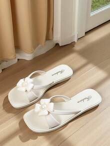 女士平底凉鞋，时尚新款秋季鞋履，白色珍珠凉鞋，简约百搭方头白色凉鞋，软底露趾女士凉鞋，夏季休闲女士拖鞋，户外沙滩女士凉鞋，夏季促销优雅女士鞋履，旅行度假女鞋，女士拖鞋，女士凉鞋，女士鞋（鞋码偏小两码） - 白色 - 查看 8