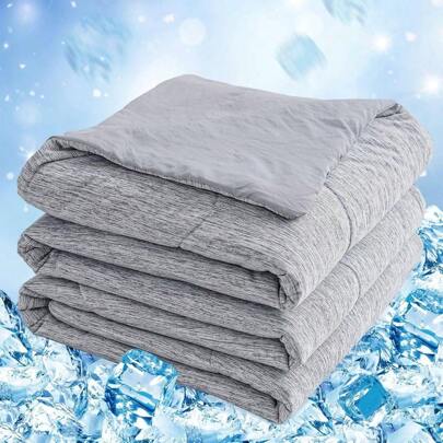 Edredón refrescante tamaño king, edredón refrescante con fibra de enfriamiento ArcChill QMax 0.45 para personas que duermen con calor y sudores nocturnos, edredón de verano fresco, suave, delgado y transpirable para cama, 90x 108, gris