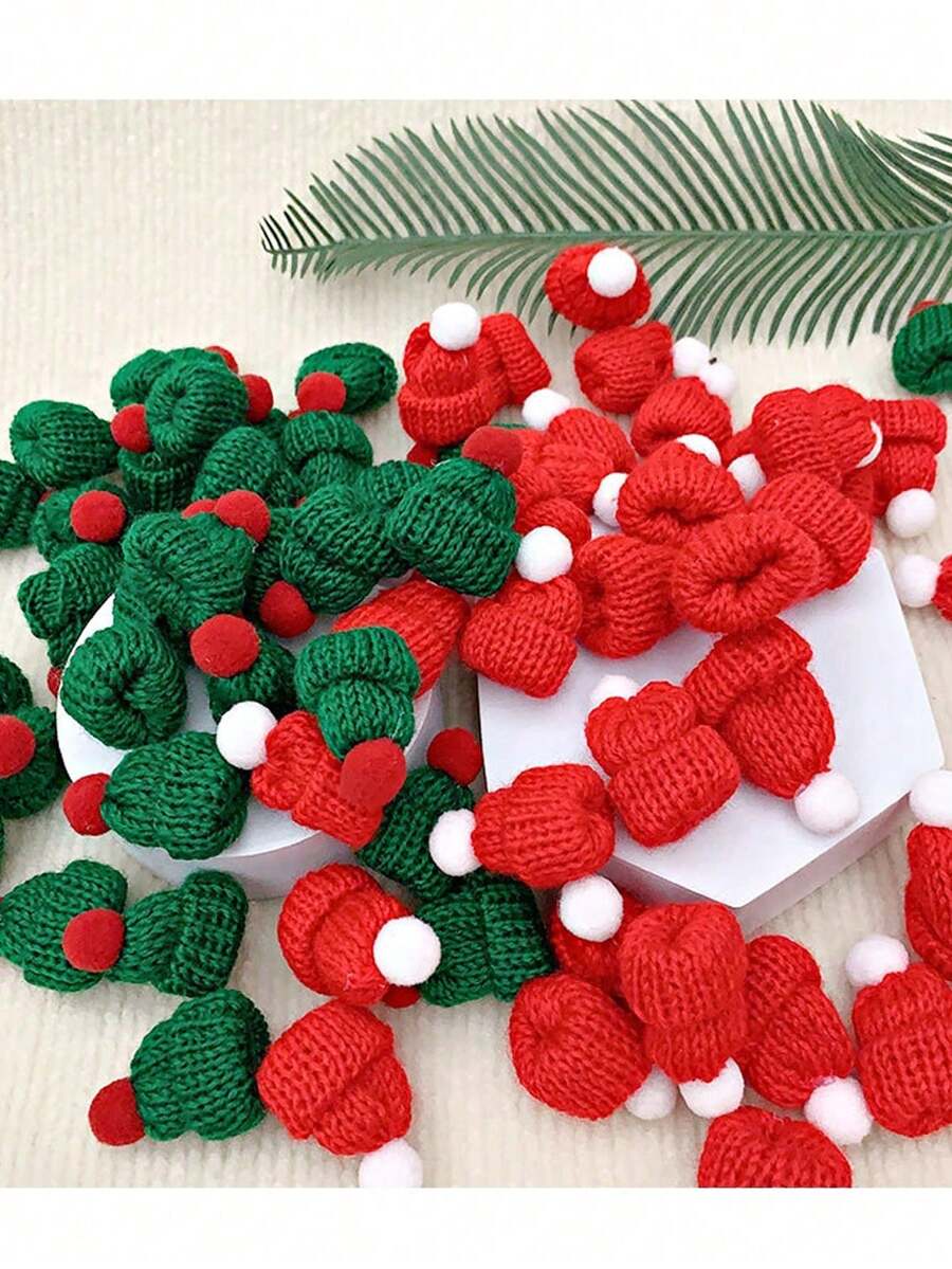 6pcs Mini Christmas Decorations - Mini Santa Hats & Scarves, Mini Knitted Santa Hats, Small Christmas Bottle Toppers, Doll House Christmas Party Decor, Home Decor