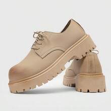 2025 Novos Botas de Cano Baixo para Homens, Outono/Inverno, Sapatos de Trabalho Retrô, Tênis Casuais de Sola Grossa