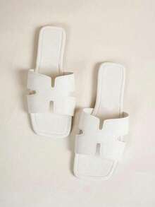 Sandalias planas para mujer, con punta cuadrada, en beige y negro, versátiles, nuevas llegadas de primavera/verano, nuevas sandalias deslizantes con diseño en H para mujer de moda - Blanco - Ver 1