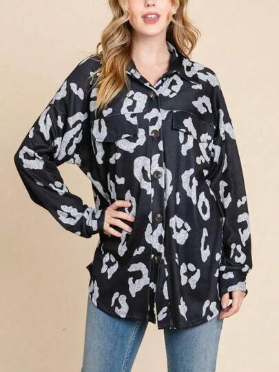 Camisa casual con botones y estampado integral con contraste de punto acanalado para tallas grandes