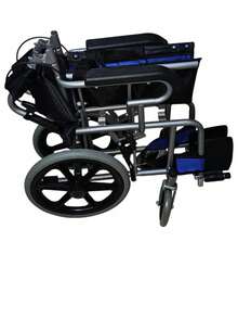 SILLA DE RUEDAS DE TRASLADO PLEGABLE CON RUEDAS DELANTERAS 360 CON FRENO DOBLE - azul real - Ver 10