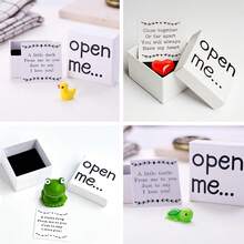 我爱你礼物,可爱鸭子礼物,树脂动物纪念品套装 - 惊喜打开我盒子,包括迷你树脂鸭子/乌龟/心/青蛙和爱心卡 | 送给她/他/情侣/最好的朋友的婚礼/生日/周年纪念礼物 | 浪漫的家居装饰,可爱的收藏品,俏皮的派对礼物,温馨的长距离信物和优雅的婚礼纪念品 - 彩色 - 查看 4