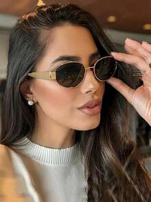 1PC Vintage Oval Fashion Glasses For Women Small Metal Frame Fashion Glasses Ladies Fashion Glasses Beach Accessories For Women Glasses Shades Basics Fall Winter Women Outfits Clothes Business Casual Gifts