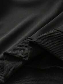 Conjunto de ropa deportiva para hombre, ropa deportiva de dos piezas estampada de manga larga, sudadera deportiva de color sólido combinada con pantalones deportivos básicos, adecuada para otoño e invierno. - Negro - Ver 5