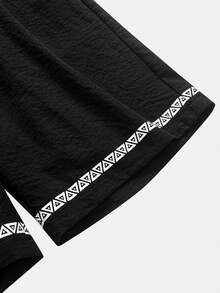 2 piezas Conjunto de moda casual para hombres, camisa de manga corta con cremallera completa y 5 botones con estampado gráfico y pantalones cortos, estilo relajado de vacaciones, elegante y versátil